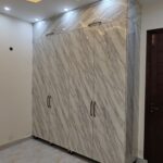 Super Gloss Wardrobe